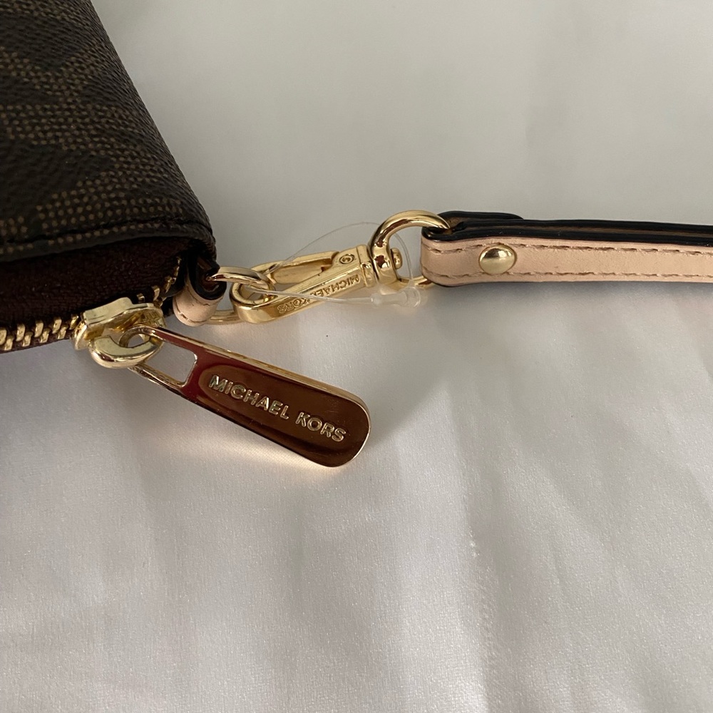 Michael Kors Grayson Satchel With matching wallet - Picture 9 of 12
